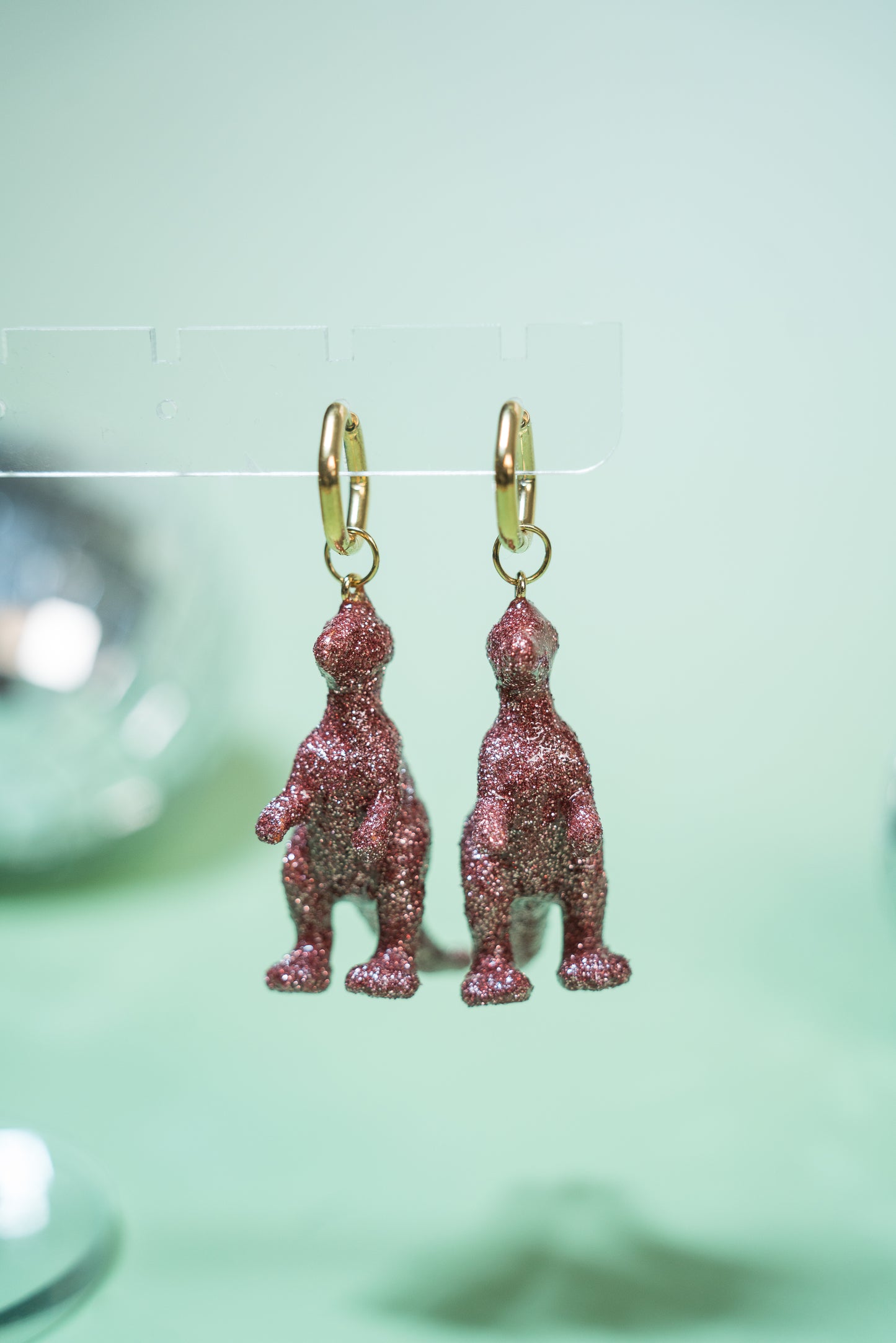 Boucles d'oreilles - Dinosaures paillettes rose (Pachycephalosaure)