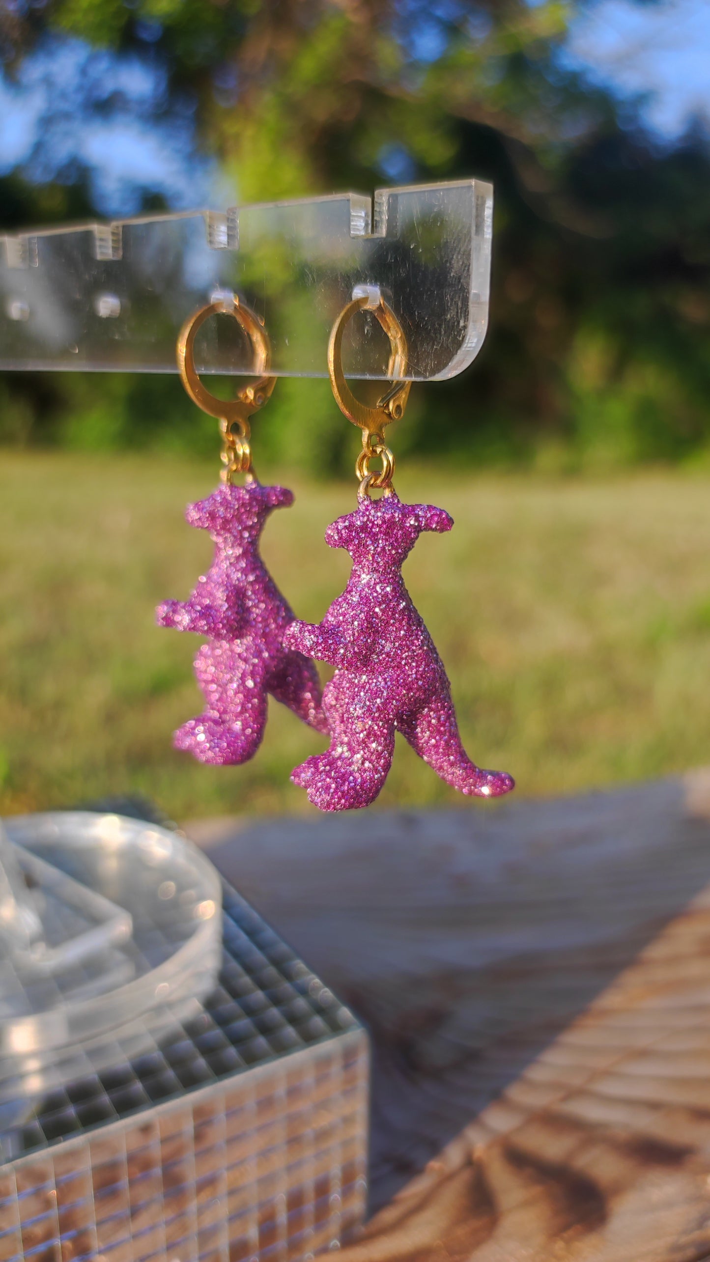 Boucles d'oreilles - Mini dinosaures paillettes lilas (Parasaulophus)