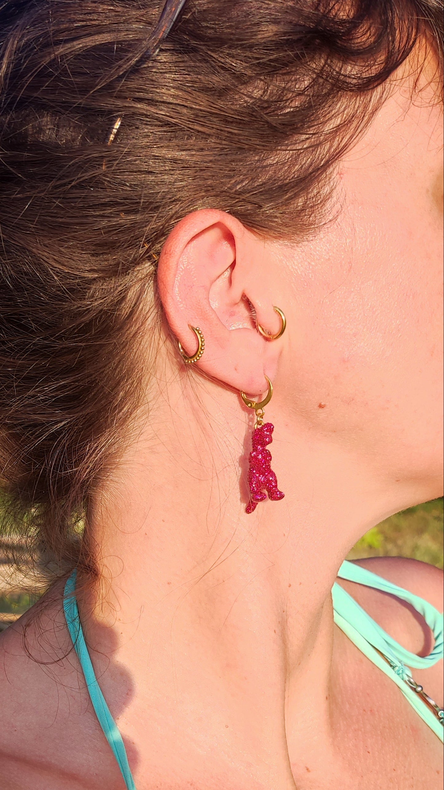 Boucles d'oreilles - Mini dinosaures paillettes roses fucshia (T-rex)