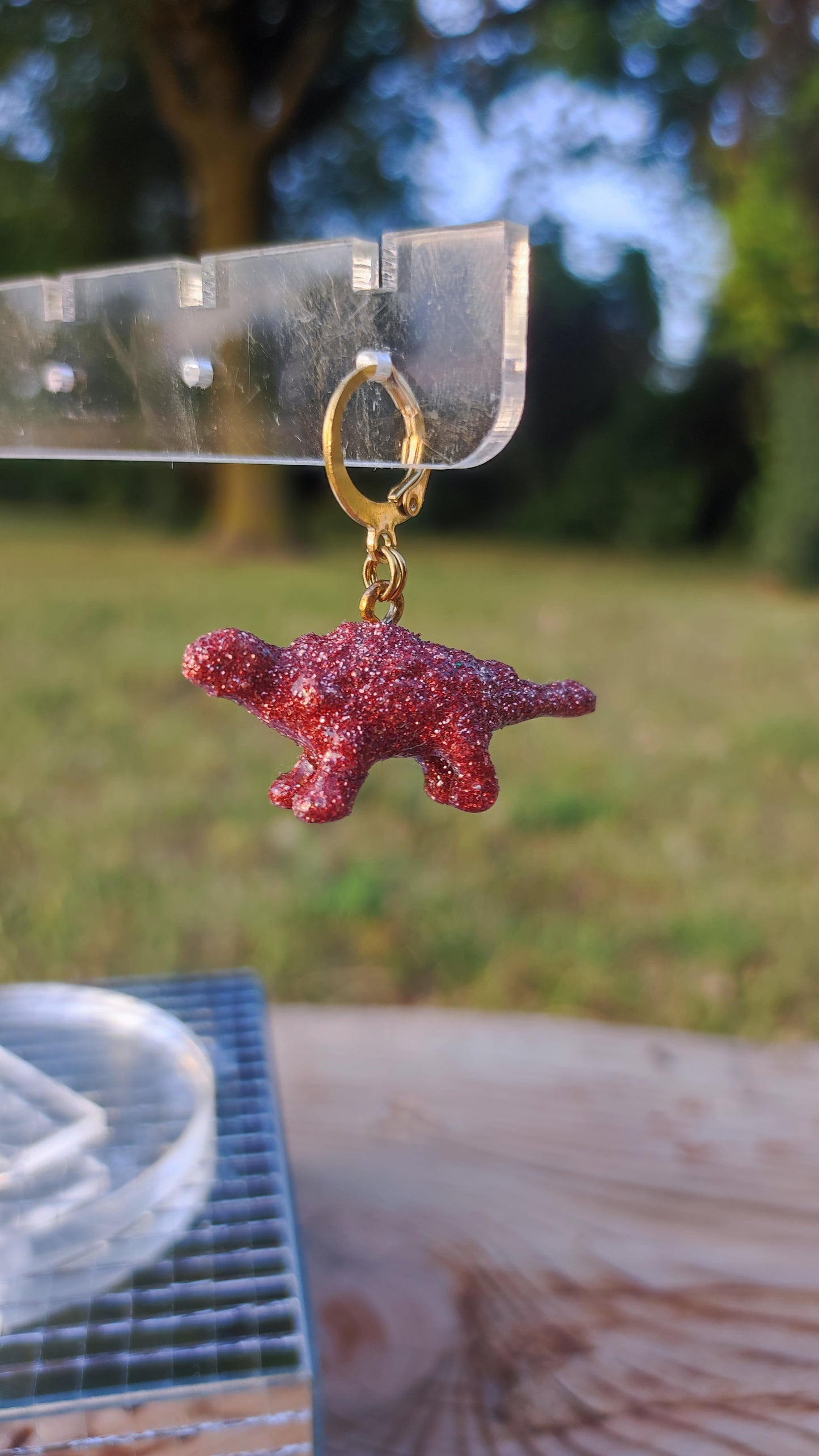 Mono boucle  - Mini dinosaure paillettes roses (Ankylosaure)